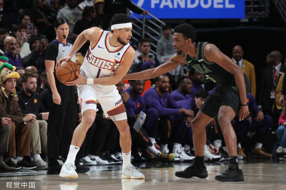 在防守中的 在防守中的