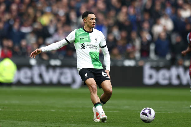 乔治娜在曝 乔治娜在曝